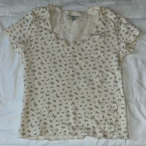 Brandy Melville shirt